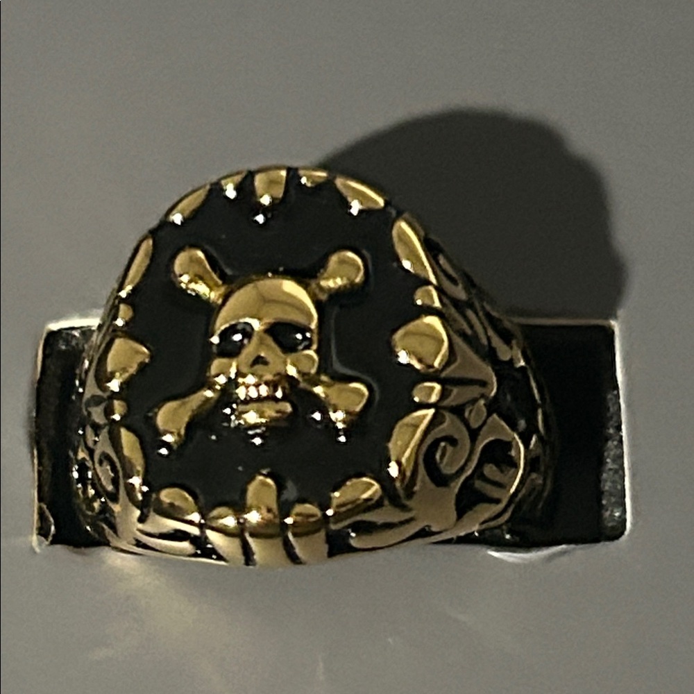 ed Hardy Gold and Black Skull Ring